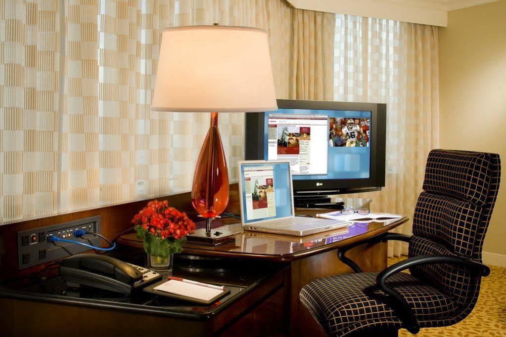 New Orleans Marriott Metairie At Lakeway Esterno foto